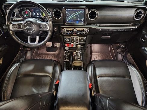 Used 2022 Jeep Wrangler Unlimited Rubicon 4xe w/ Cold Weather Group AWD/4WD image 48