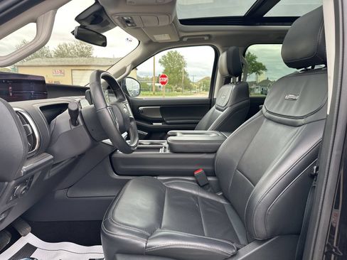 Used 2025 Ford Expedition Max Platinum AWD/4WD image 7