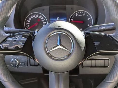 Used 2025 Mercedes-Benz Sprinter 2500 image 19