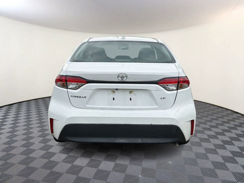 Used 2024 Toyota Corolla LE FWD image 9