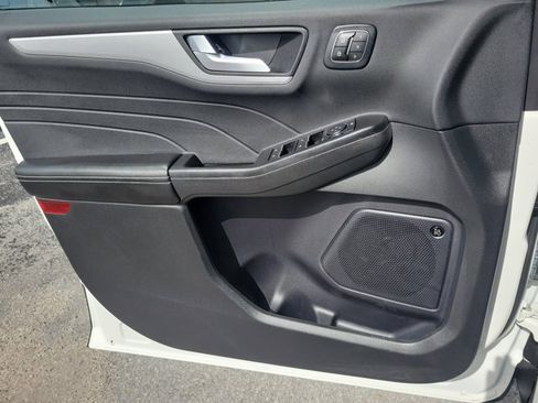 Used 2024 Ford Escape Platinum w/ Premium Technology Package image 26