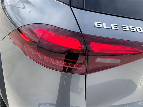 Used 2025 Mercedes-Benz GLE 350 4MATIC image 43