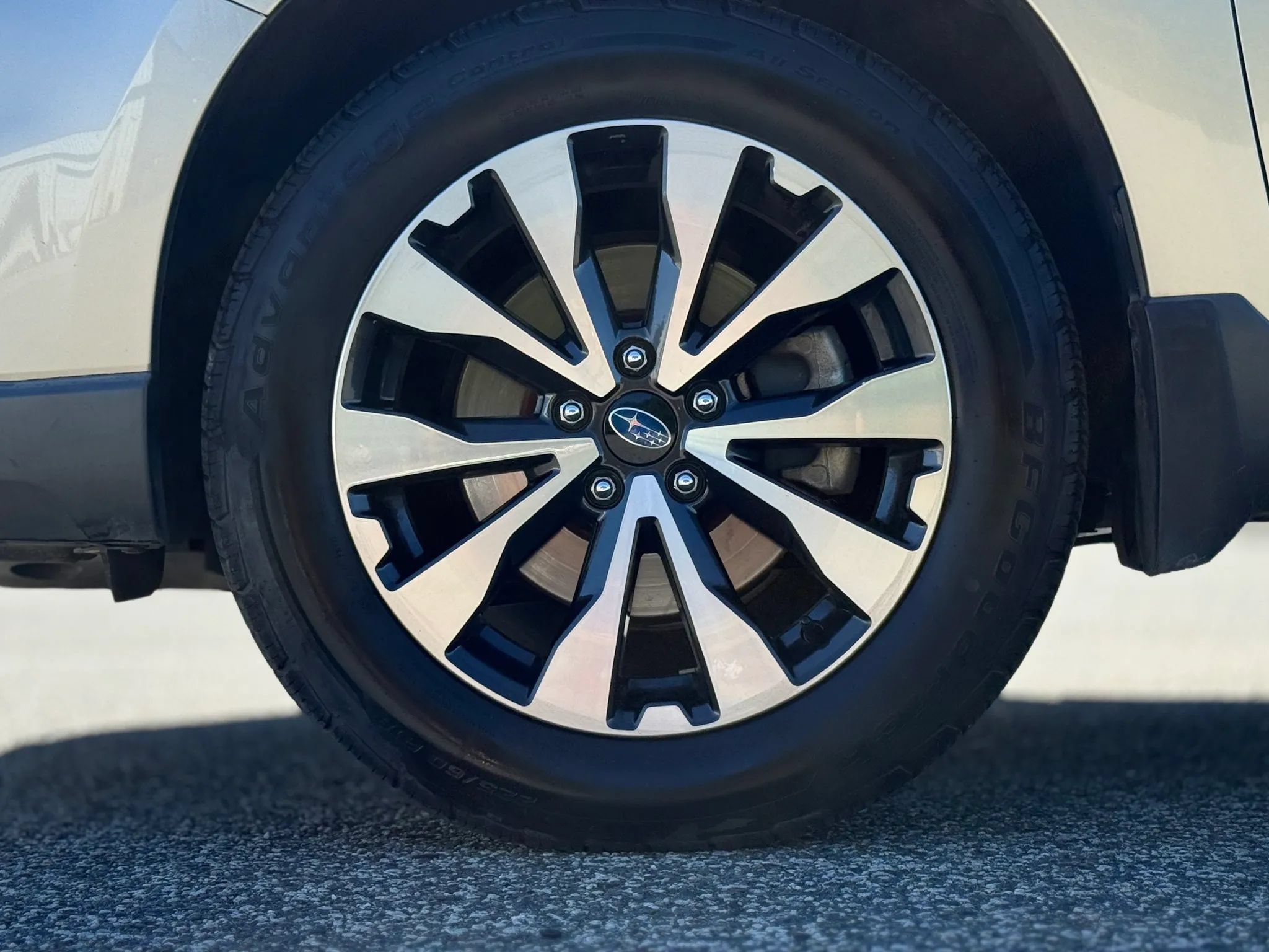 Used 2016 Subaru Outback 2.5i Limited AWD/4WD image 30