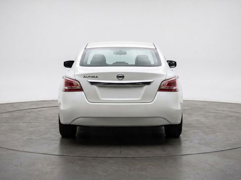 Used 2025 Nissan Altima 2.5 SV FWD image 6