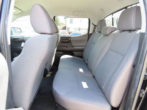 Used 2023 Toyota Tacoma SR AWD/4WD image 14