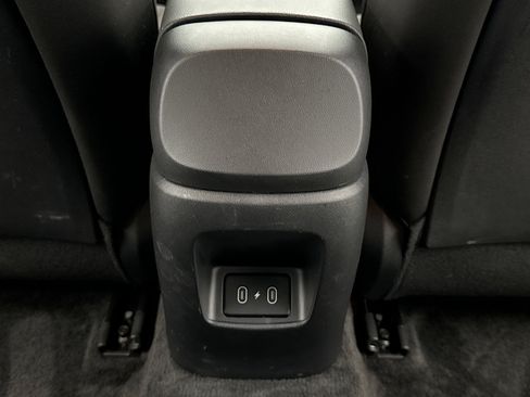 Used 2025 Hyundai Elantra Sport FWD image 16