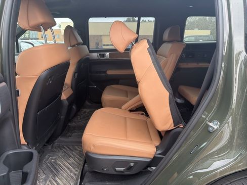 Used 2026 Hyundai Santa Fe Calligraphy image 10