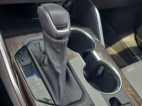 Used 2021 Toyota Highlander Limited FWD image 30