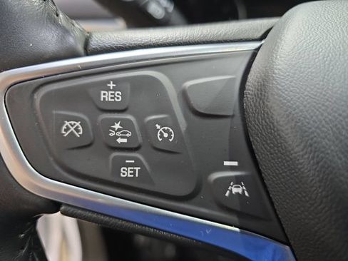 Used 2022 Chevrolet Equinox LT AWD/4WD image 17
