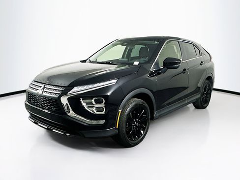 Used 2024 Mitsubishi Eclipse Cross LE image 3