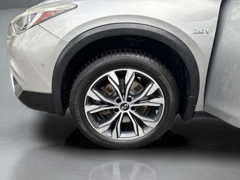Used 2018 INFINITI QX30 Premium w/ Cargo Package image 14