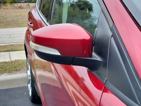 Used 2018 Ford Escape Titanium w/ Ford Safe & Smart Package image 9