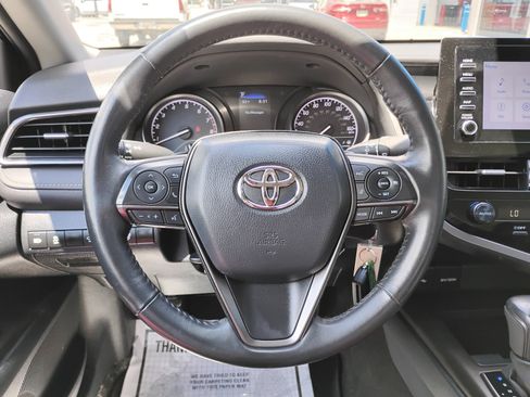 Used 2024 Toyota Camry SE FWD image 19