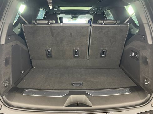Used 2025 Cadillac Escalade V AWD/4WD image 9
