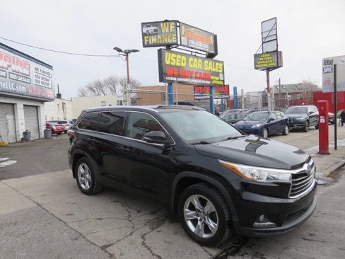 Used 2015 Toyota Highlander Limited Platinum image 3