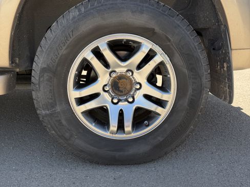 Used 2005 Toyota Sequoia SR5 RWD image 14