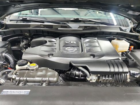Used 2023 Nissan Armada SL w/ Midnight Edition Package image 17