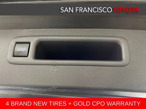 Certified 2021 Toyota Highlander XLE AWD/4WD image 41