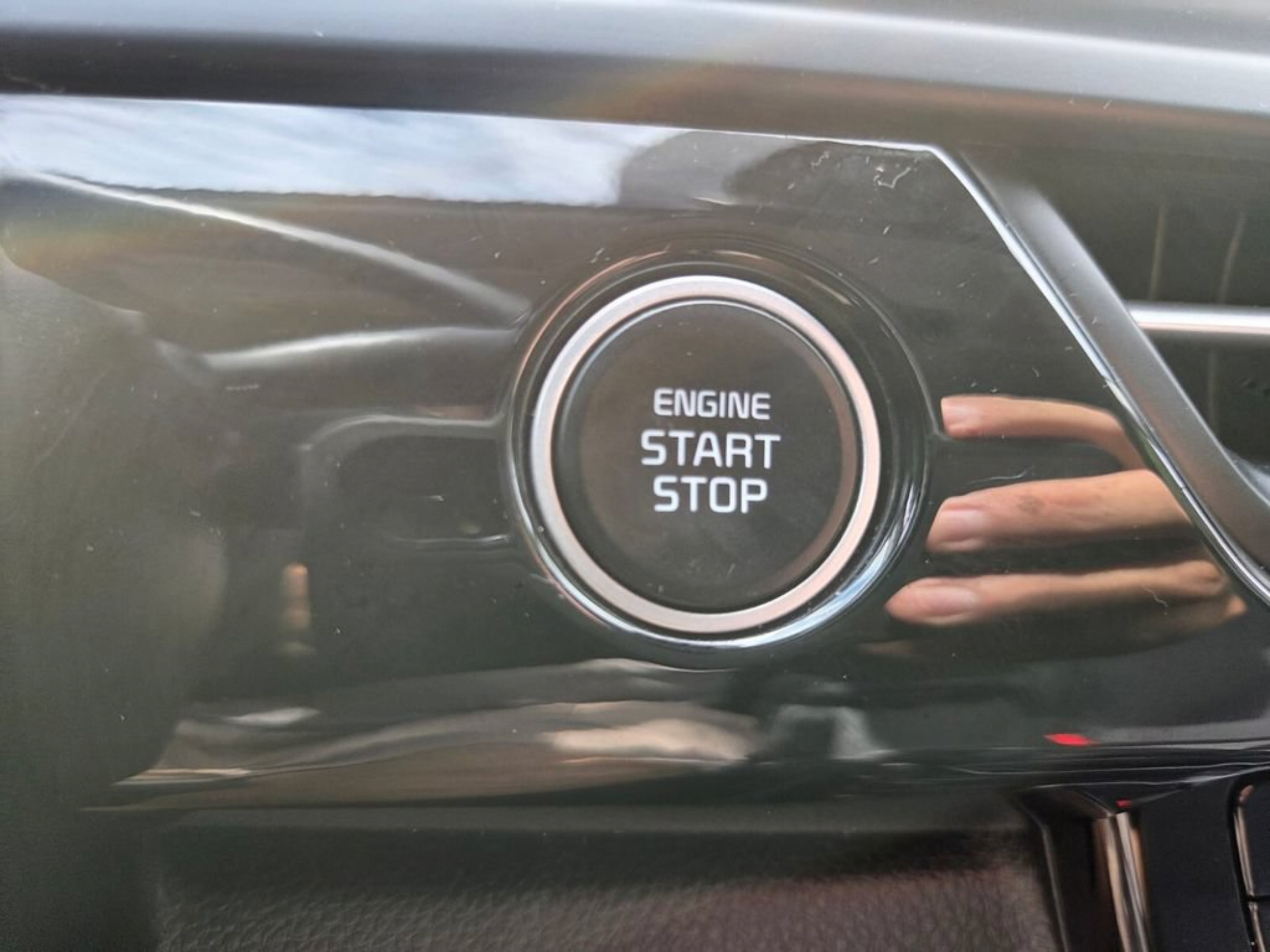 Certified 2025 Kia Seltos S FWD image 33