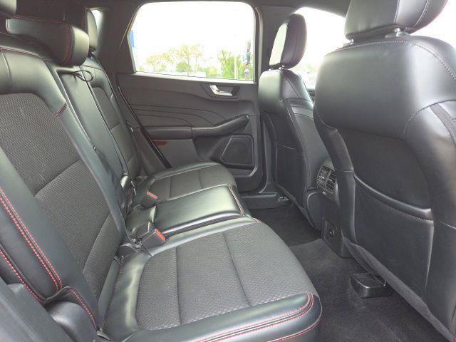 Certified 2025 Ford Escape ST-Line FWD image 22