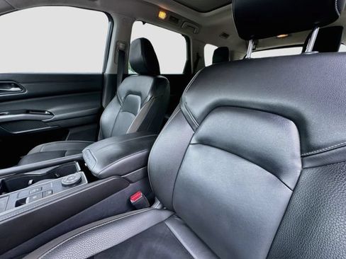 Used 2023 Nissan Pathfinder SL w/ SL Premium Package AWD/4WD image 27