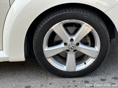 Used 2007 Volkswagen Beetle Triple White Edition FWD image 37