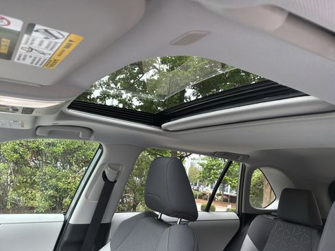 Used 2025 Toyota RAV4 XLE w/ Convenience Package FWD image 28