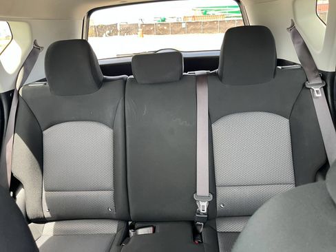Used 2025 Kia Soul LX w/ LX Technology Package FWD image 33