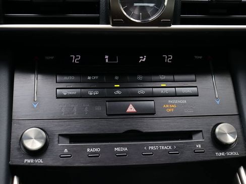 Used 2018 Lexus IS 300 AWD image 24