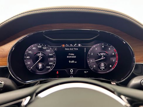 Used 2024 Bentley Continental GT Azure image 27