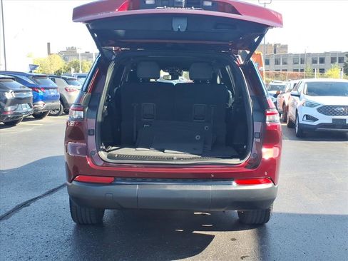 Used 2023 Jeep Grand Cherokee L Altitude image 7