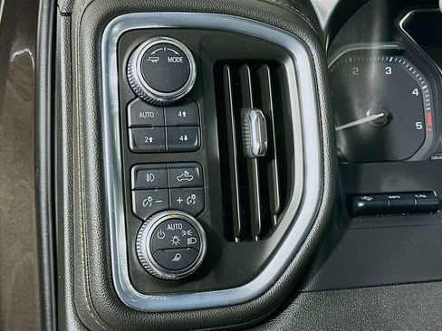 Used 2021 GMC Sierra 2500 AT4 w/ AT4 Premium Plus Package image 11