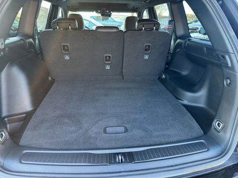 New 2025 Jeep Grand Cherokee Altitude image 21