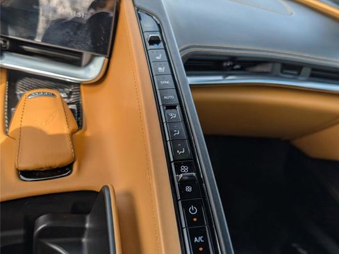 Used 2020 Chevrolet Corvette Stingray Premium Cpe w/ 3LT Preferred Equipment Group image 27