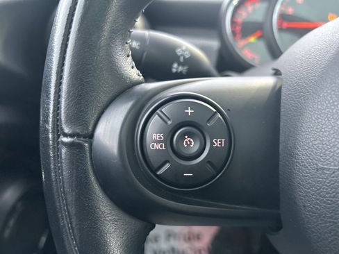 Used 2016 MINI Cooper 4-Door Hardtop image 31