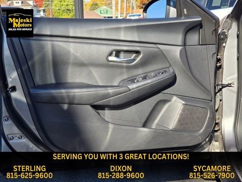 Used 2024 Nissan Sentra SV image 21