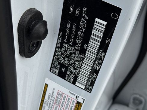 Used 2024 Toyota 4Runner TRD Off-Road Premium image 39