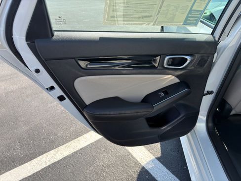 Used 2023 Honda Civic Touring image 28