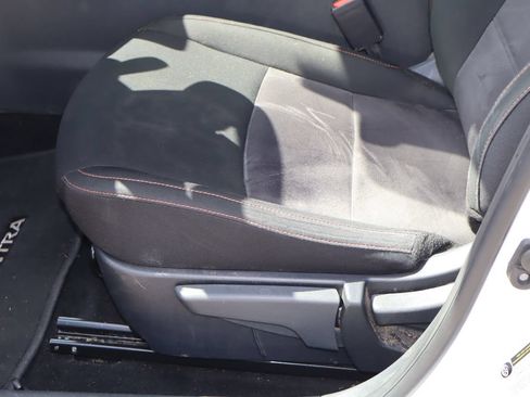Used 2025 Nissan Sentra SR FWD image 14