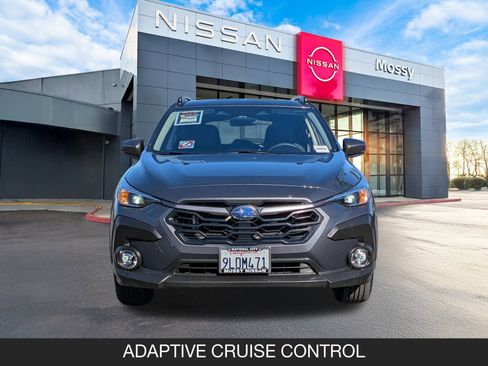 Used 2024 Subaru Crosstrek 2.0i Premium image 4