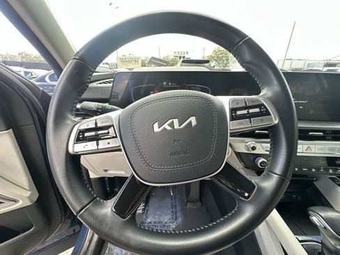 Certified 2024 Kia Telluride S w/ S Sunroof Package image 10