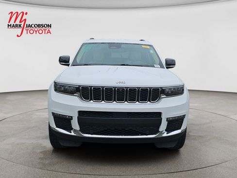 Used 2022 Jeep Grand Cherokee L Limited w/ Luxury Tech Group II AWD/4WD image 2