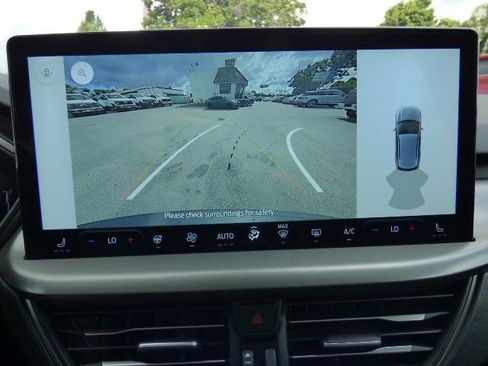 New 2025 Ford Escape SE FWD image 11