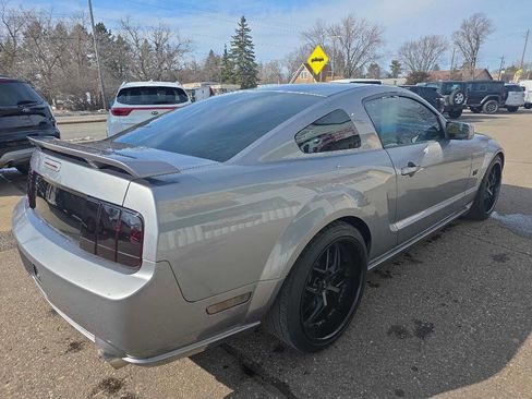 Used 2007 Ford Mustang GT RWD image 2