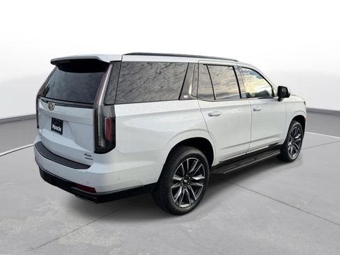 Used 2022 Cadillac Escalade Sport w/ Touring Package AWD/4WD image 4