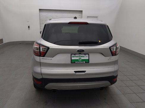 Used 2017 Ford Escape SE image 6