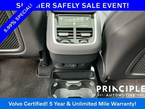 Certified 2025 Volvo XC90 B5 Plus AWD/4WD image 37