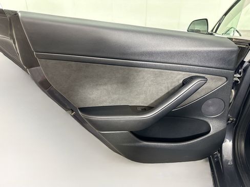 Used 2023 Tesla Model 3 Standard Range image 25