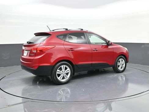 Used 2013 Hyundai Tucson GLS image 13