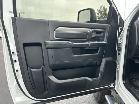 Used 2024 RAM 5500 Tradesman AWD/4WD image 18